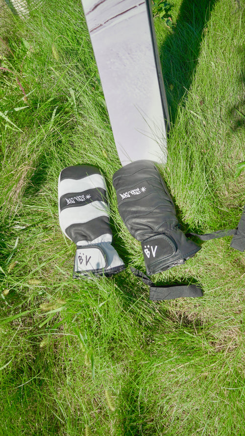 Black & White Insulated Leather Gloves