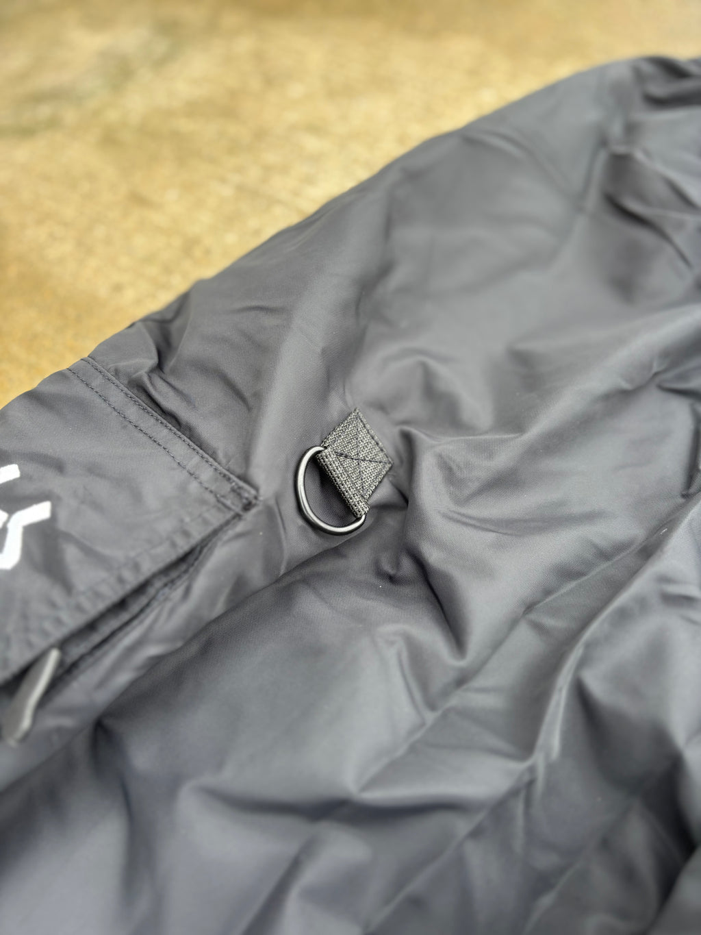 Black V2 Baggy Snowpants